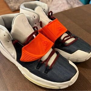 NIKE SIZE 13 WORN ONCE